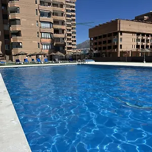 https://nuevo-atico-con-piscina-privada-y-vistas-al-mar-en-fuengirola.1costadelsol.com